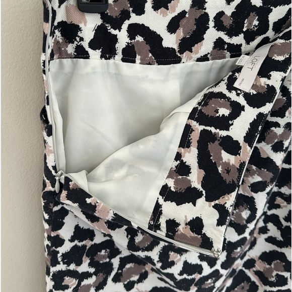 LOFT animal print Mini skirt size 6P with pockets - Picture 5 of 9